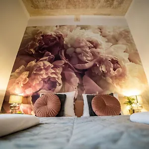 Cracwow K8 No.1 Apartment Krakow